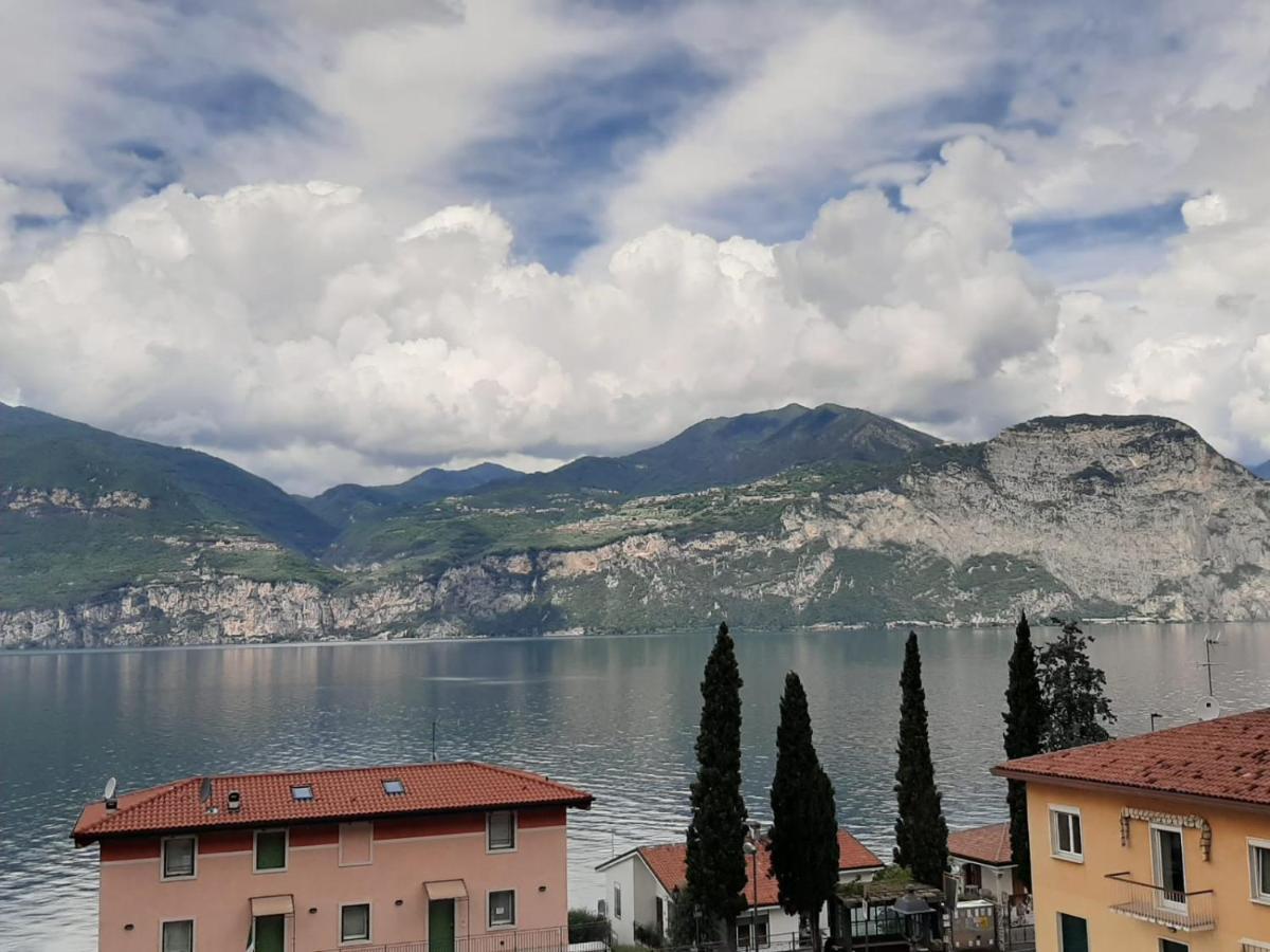 Bmp Apartment Deluxe 1 Jacuzzi Riscaldata Privata Vista Lago Di Garda 布雷佐内加尔达 外观 照片