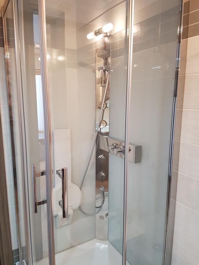 Bmp Apartment Deluxe 1 Jacuzzi Riscaldata Privata Vista Lago Di Garda 布雷佐内加尔达 外观 照片
